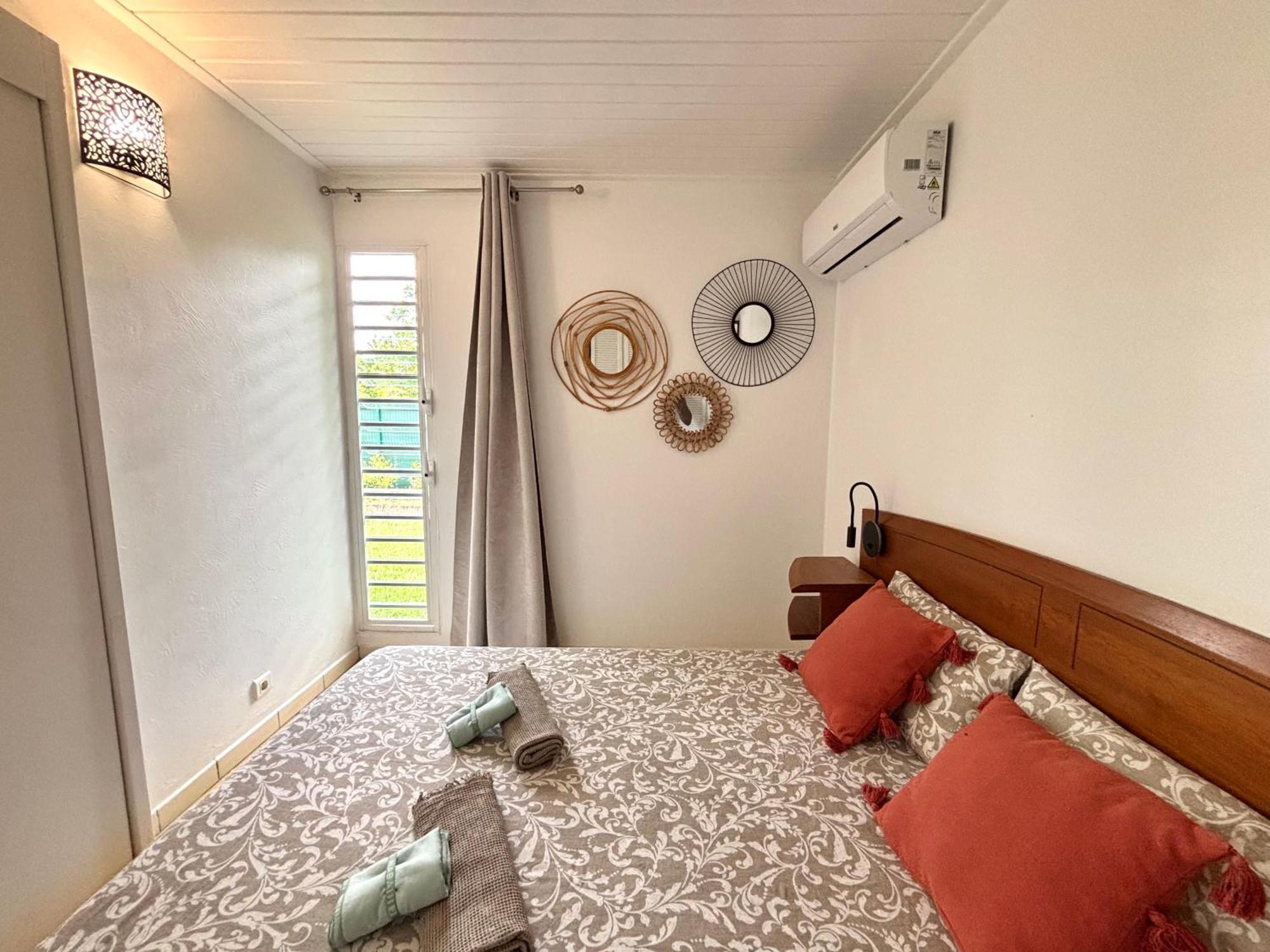 Grand-Bourg  La Ruche De Maia - Blue Dream Beach - Piscine - Jardin - Plage מראה חיצוני תמונה